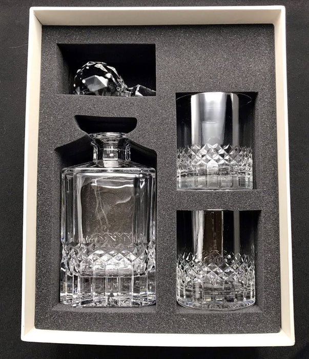 Exception Decanter Set